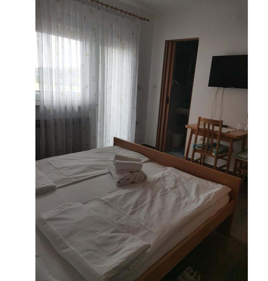 House Pljesevica Hotel Plitvicka Jezera Ruang foto